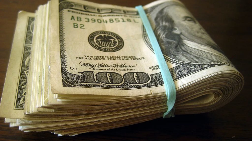 চাপে পড়েছে বৈদেশিক মুদ্রার রিজার্ভ