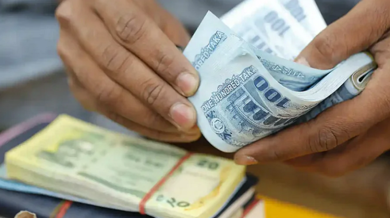 সর্বোচ্চ ঝুঁকি হিসাবে খেলাপি ঋণ চিহ্নিত