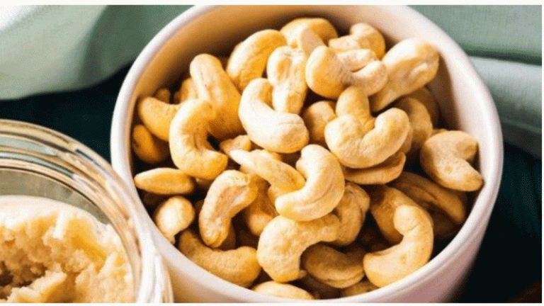 ৬ টন কাজুবাদাম আমদানি করল বাংলাদেশ