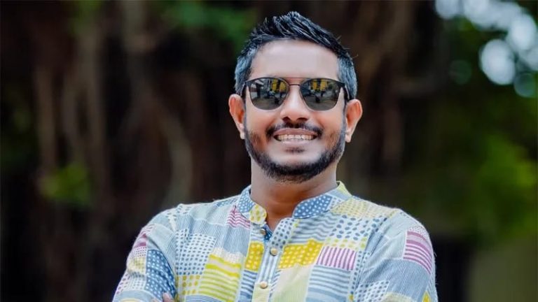 ‘সম্পর্ক’ মুগ্ধ করল কলকাতার দর্শকদের
