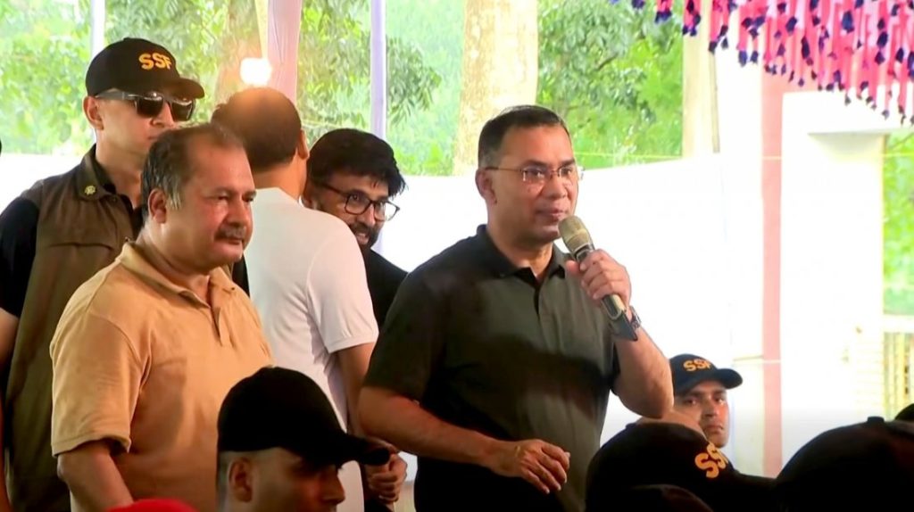 বরিশালে মতবিনিময় সভায় প্রধানমন্ত্রী দেশ পুনর্গঠনে কোনো বাধা মানবে না সরকার