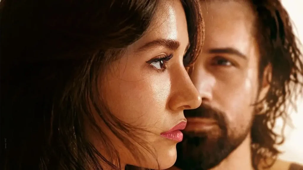 ৩ দিনেই ১০০ কোটির ক্লাবে ইমরান হাশমির সিনেমা