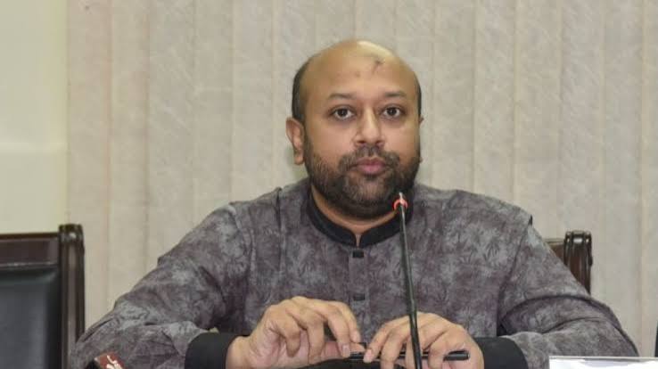 ফুয়াদের বক্তব্য ‘বিদ্বেষপূর্ণ’: ঢাবির সাবেক শিক্ষার্থীর লিগ্যাল নোটিশ