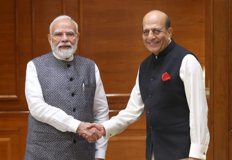 সম্পর্কের টানাপোড়েন কাটাতে মোদীর সঙ্গে দীনেশ ত্রিবেদীর আলোচনা
